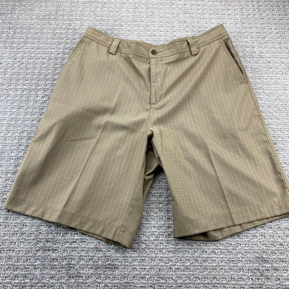 Adidas CLIMALITE Shorts Men 38 Brown Checkered Chino Short Pants Polyester Sport - Picture 1 of 15
